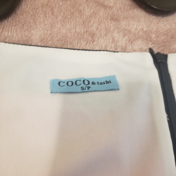 Coco & Tashi Dress - Picture 8 of 9